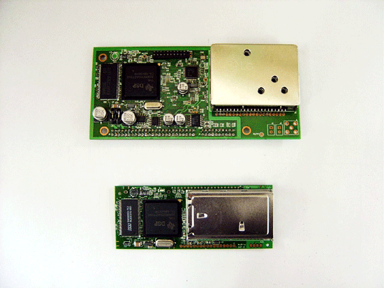 세계 최소형 HD라디오 모듈 사진