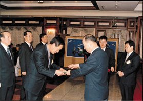 국방부로부터 우수방산업체로 선정 사진